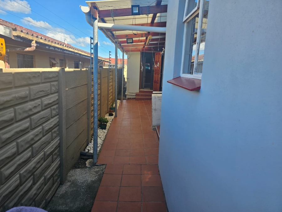 4 Bedroom Property for Sale in Braelyn Eastern Cape